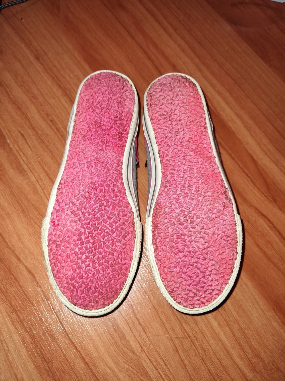 Umi Girls Gray Felt Mary Janes with Pink Trim